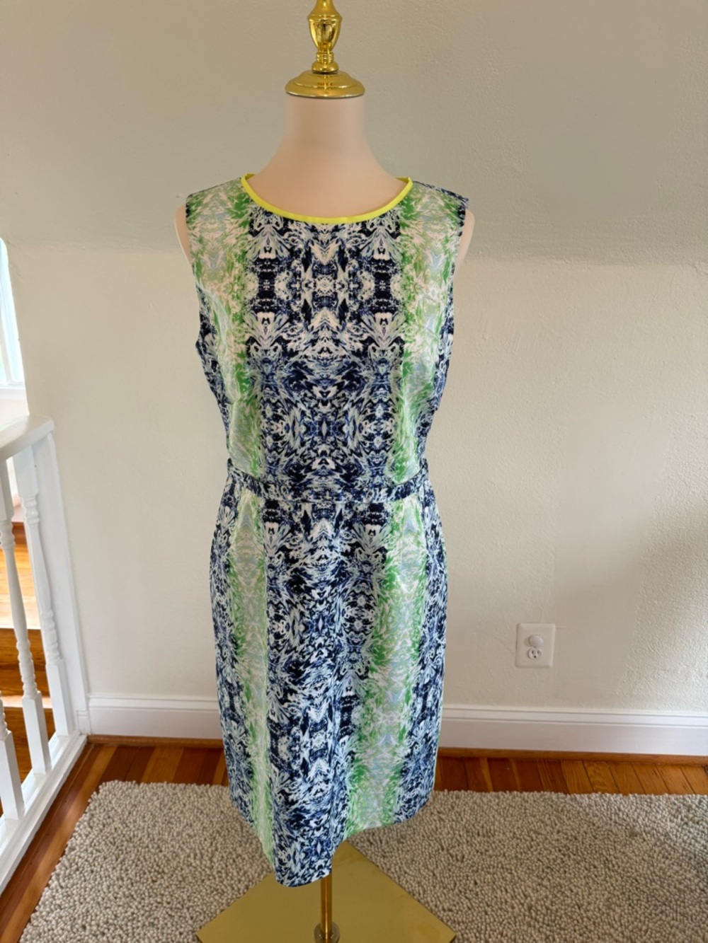 T Tahari Navy, Green & Neon Yellow Sleeveless Midi Dress Size 10